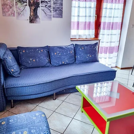 Apartma Jakob 2 شقة *